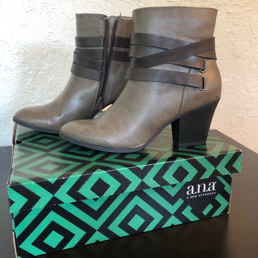 a.n.a Boots
